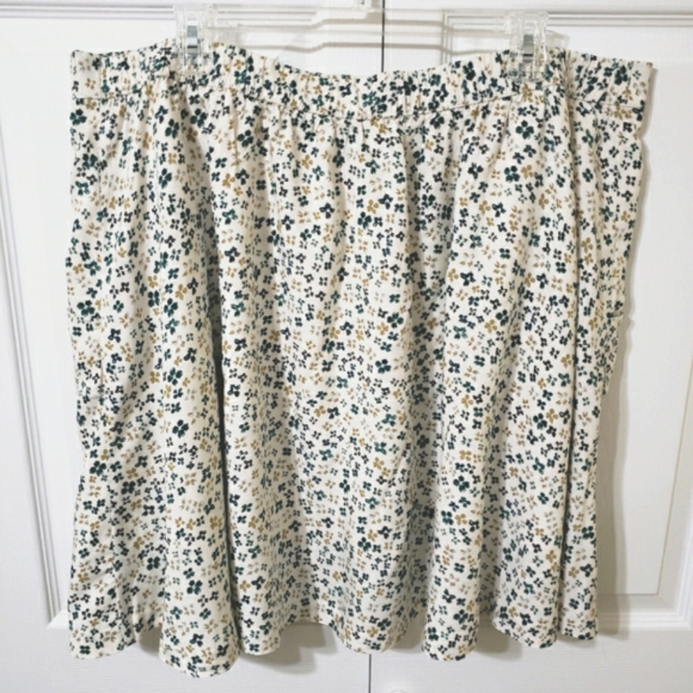 Old Navy Floral Skirt With Pockets Women's Size XL NWT